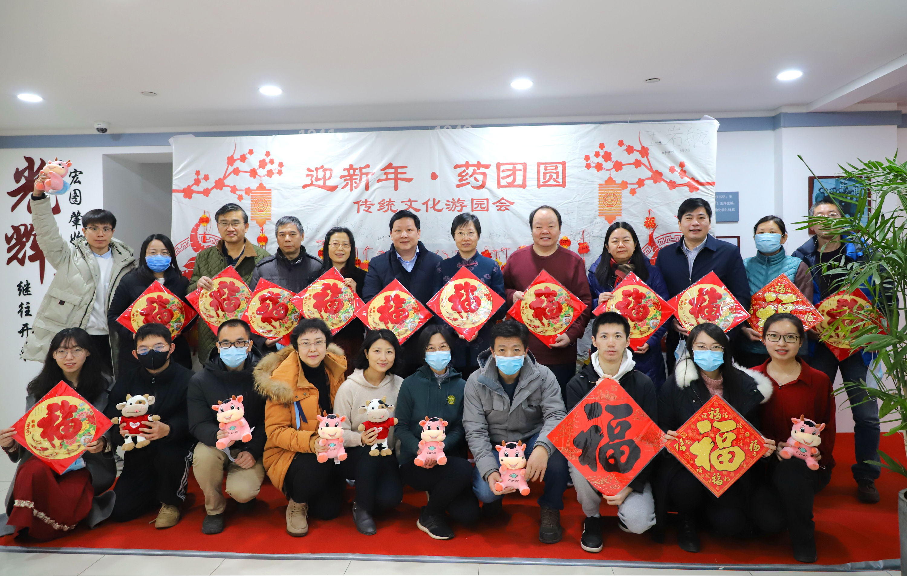 84febfa85d5e4cac991f2978c45b8f72.jpg 84febfa85d5e4cac991f2978c45b8f72.jpg